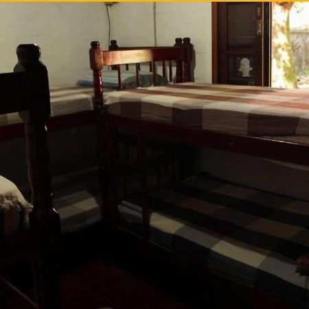 Hostel Casa Da Malu Vila do Abraao ภายนอก รูปภาพ