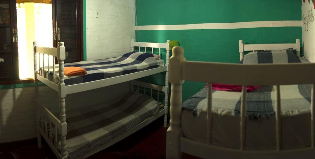 Hostel Casa Da Malu Vila do Abraao ภายนอก รูปภาพ
